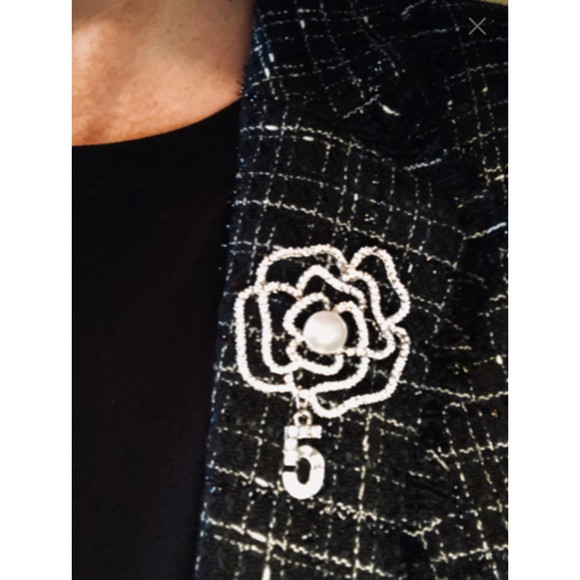 Camelia Brooch Hanging Pearl or Hanging 5 - Picture 4 of 8